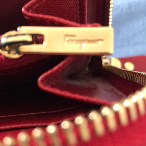 Salvatore Ferragamo Red Leather Wallet - Picture 4 of 4